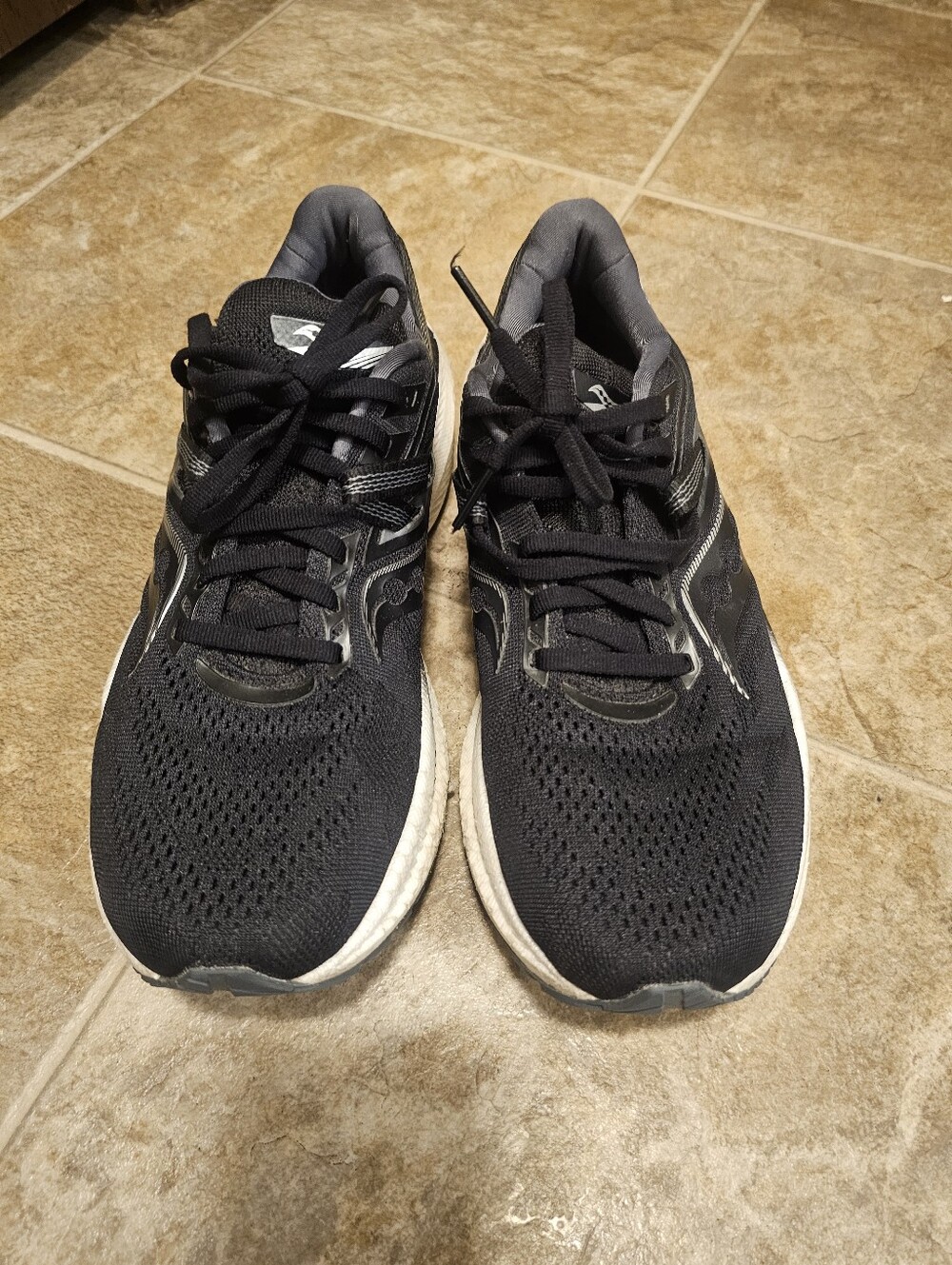 Saucony Black Athletic Shoes Women Size 9